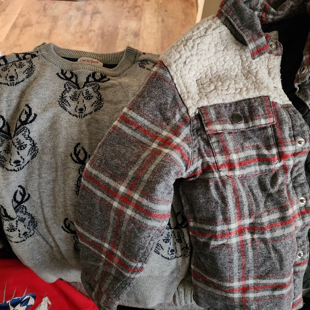 Boys sweaters 5t